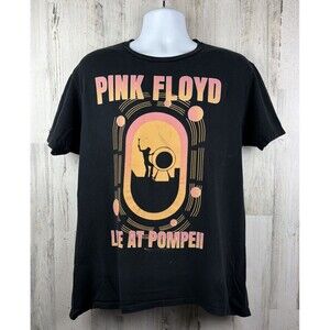 Distressed Pink Floyd Live At Pompeii T-Shirt Large (22”x28”)